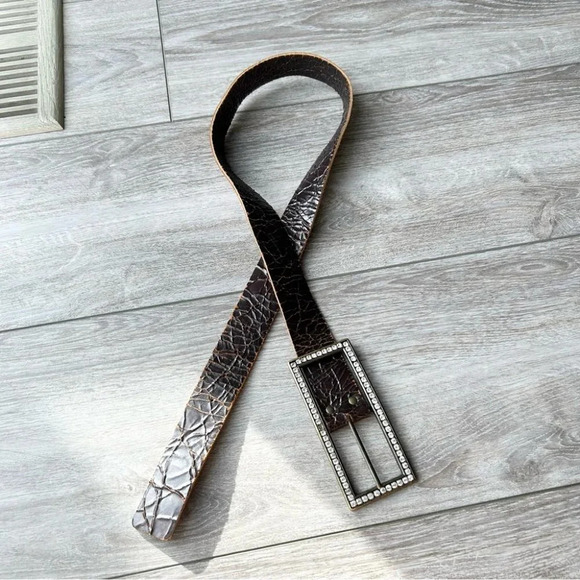 Aldo Rhinestones Distressed Leather  Belt Made in Canada - Picture 4 of 16